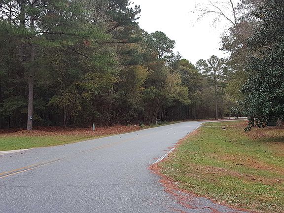 5th image of 102 Walden Woods Dr