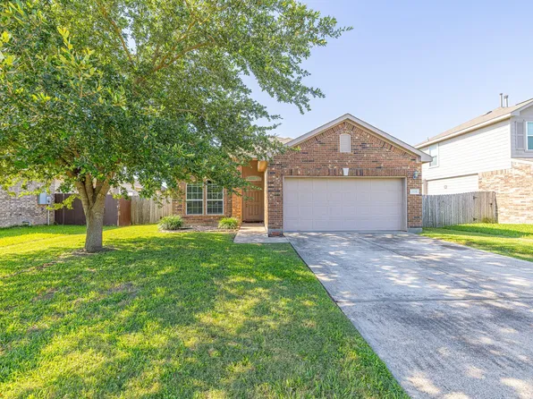 3818 Hunters Trl, Baytown, TX 77521