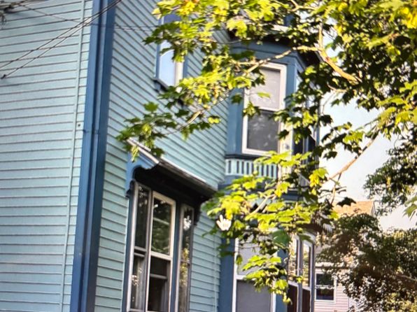 388 Child St #3