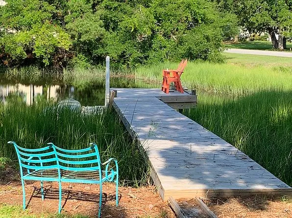 313 Waterway Dr, Sunset Beach, NC 28468