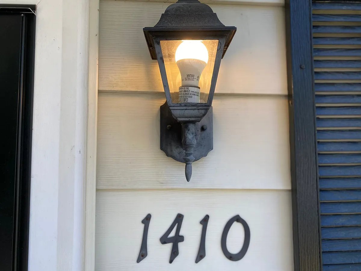 Building Photo - 1410 Forest Ave
