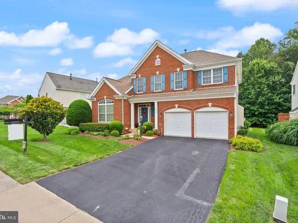 10585 Tattersall Dr, Manassas, VA 20112