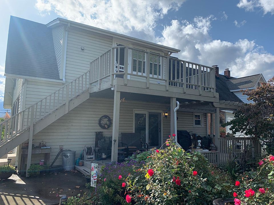 1st image of 533 Roanoke Blvd #B