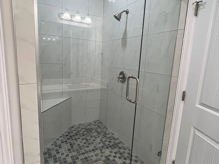 4802 Westgate Cir S — Photo 16