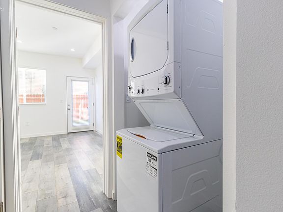 WASHER / DRYER