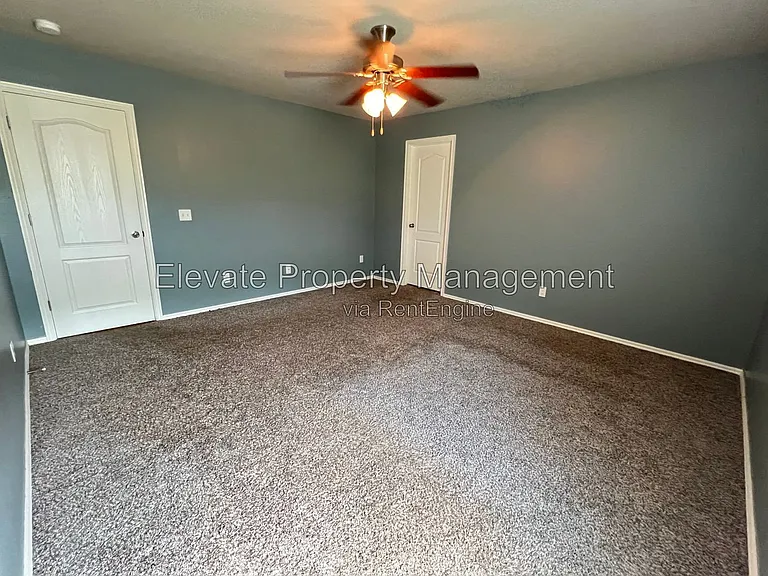 5020 Caleb St — Photo 10