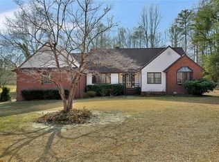 7101 Hughes Rd, Sandston, VA 23150