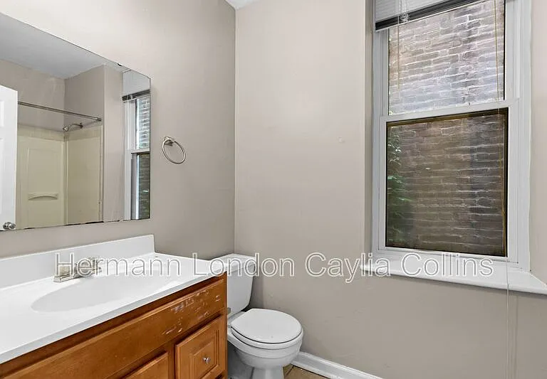 1708 S Tucker Blvd #B — Photo 13