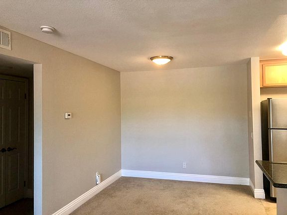 dining area. Has since been recarpeted