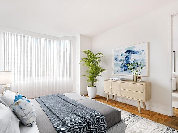 4th image of 10 Liberty St APT 39G