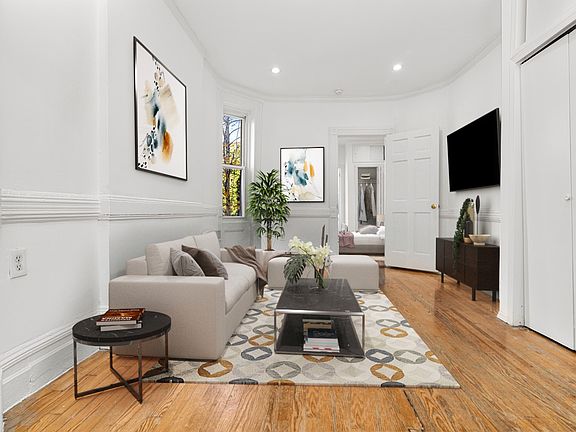 2nd image of 307 E 18th St APT 5