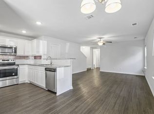 727 W Johnson St, Denison, TX 75020