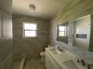 2541 W Cherry St, Tampa, FL 33607