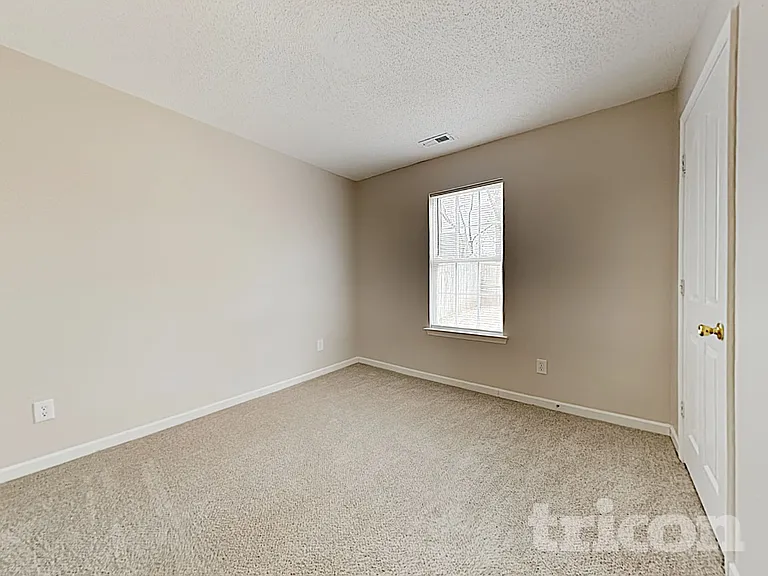 3010 Great Falls Dr — Photo 12