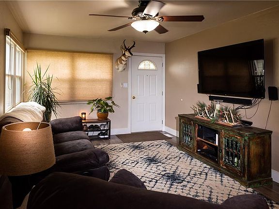 3rd image of 1428 Avenue C
