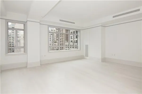 Rented by R New York | media 30