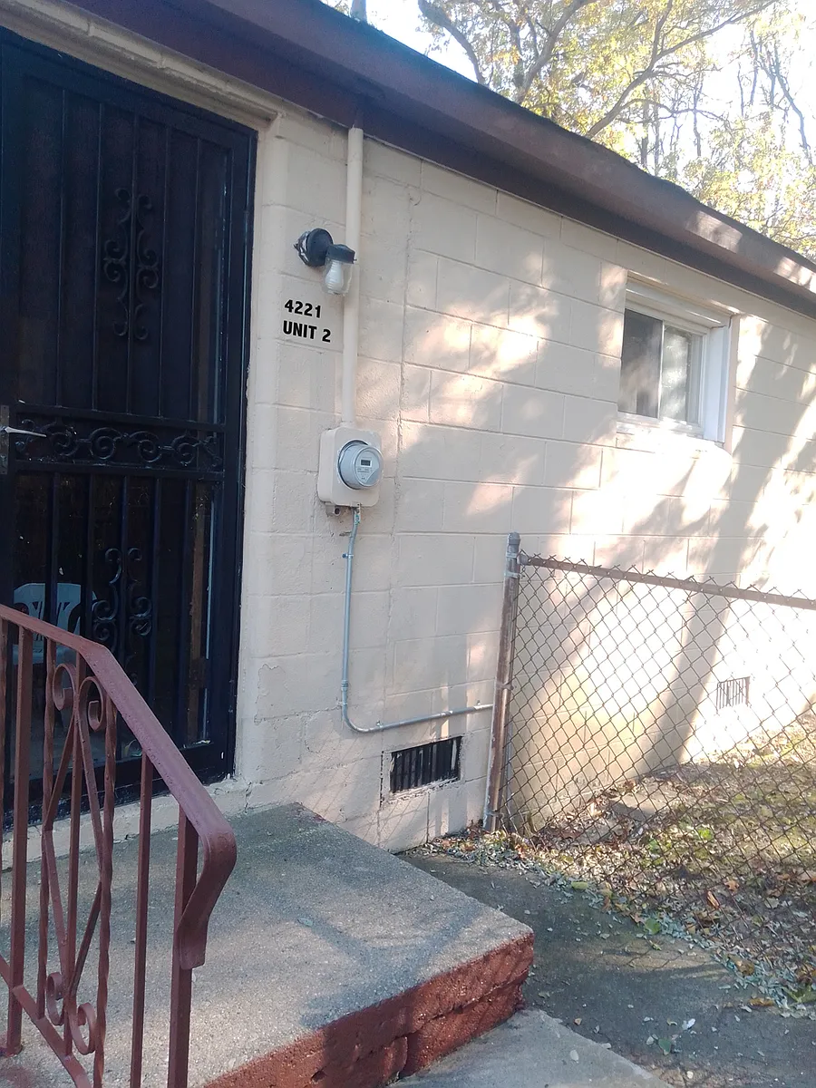Building Photo - 4221 W 25th Ave #2