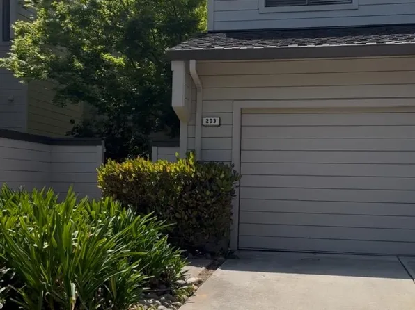 203 Lorain Pl, Los Gatos, CA 95032