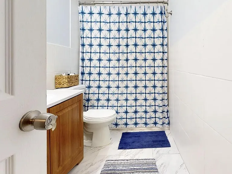7509 Kingsgate Way — Photo 17