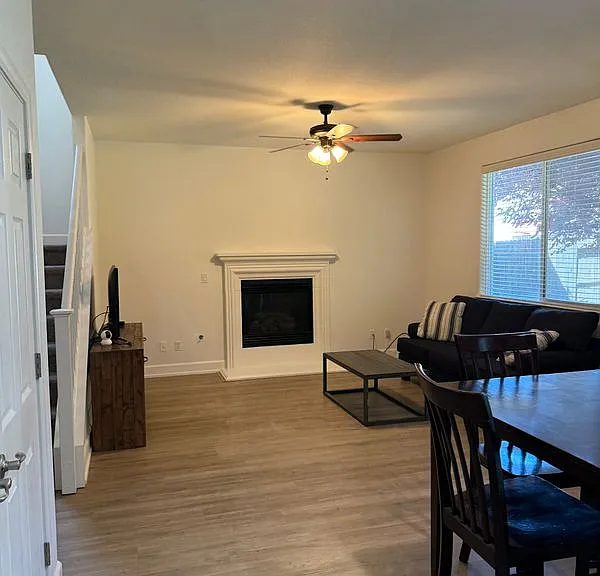 433 Tolman Way — Photo 29