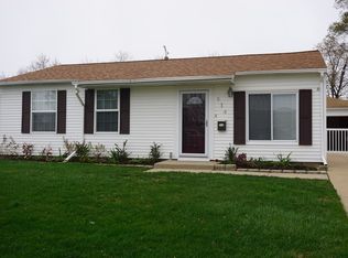 414 Garland Ave, Romeoville, IL 60446