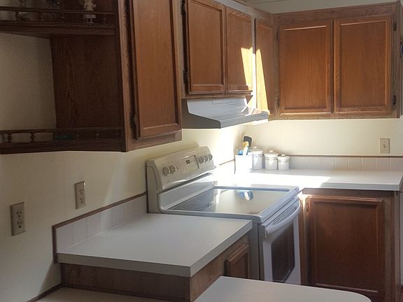 3rd image of 3700 14th Ave SE Unit 27