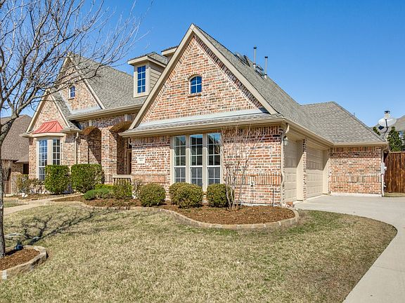 2nd image of 801 Dentwood Trl