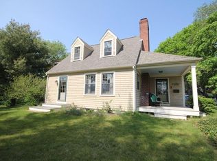 32 Highland St, Dartmouth, MA 02748