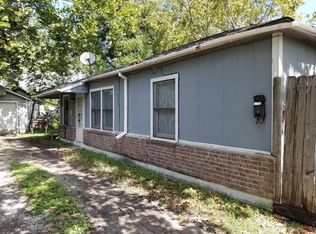 105 Hafer St, Baytown, TX 77520