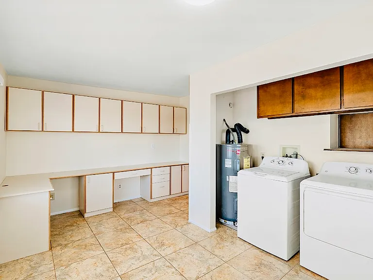 1410 E Bishop Dr — Photo 15