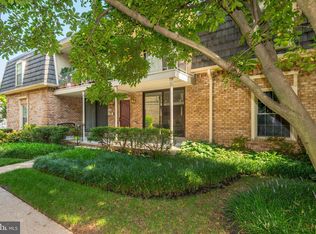 3101 Patrick Henry Dr APT 126, Falls Church, VA 22044