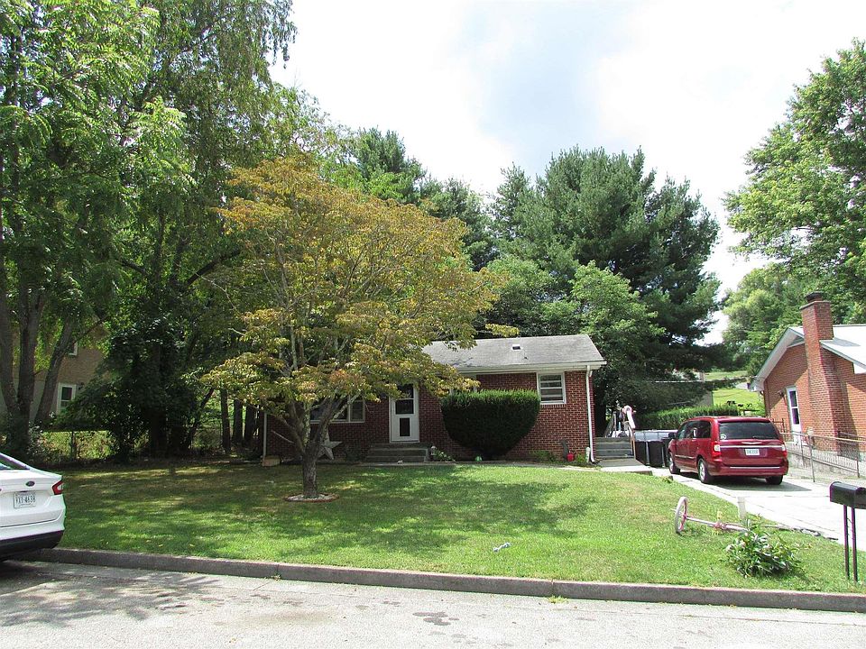 1st image of 1006 Dundee Dr