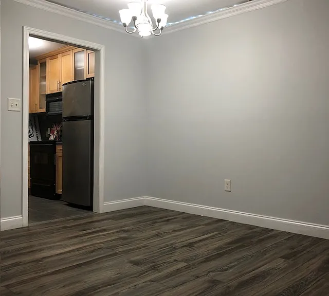 1055 Baxter St — Photo 8