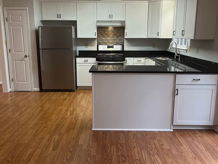 195 Woodberry Ct — Photo 6