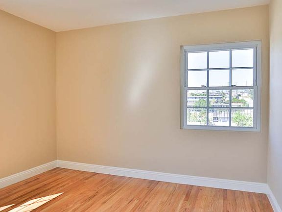 5th image of 1931 S Bradshawe Ave