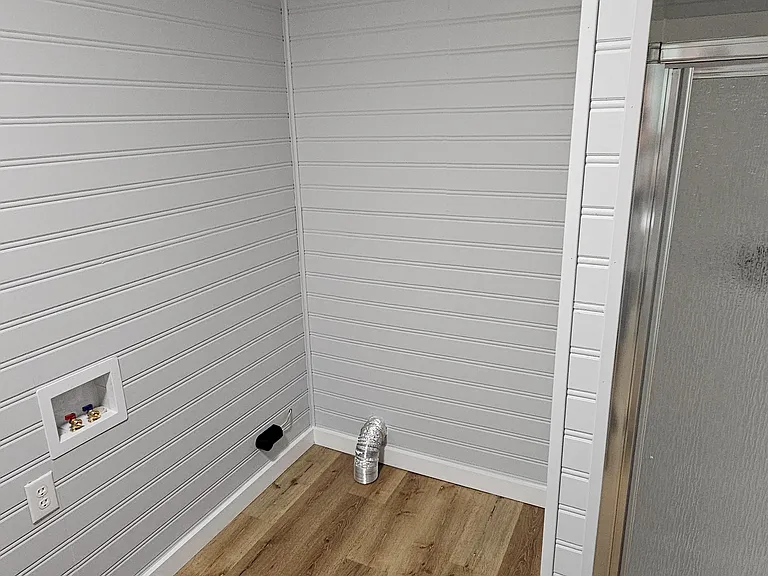 406 Avon Rd — Photo 11