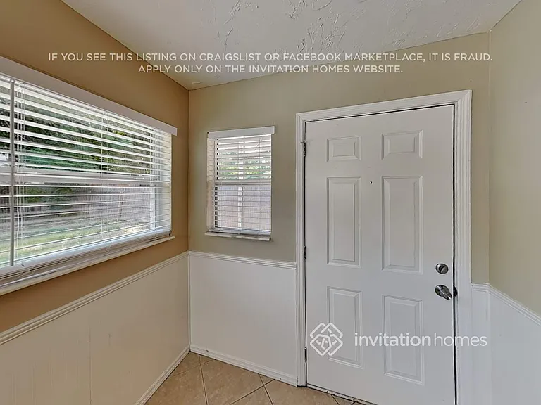 923 38th St W — Photo 15