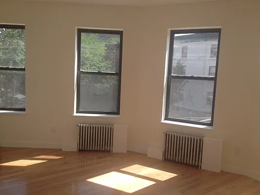 Rented by A P Realty Group NY LTD | media 70