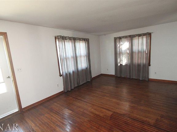 4th image of 713 E Buchanan St