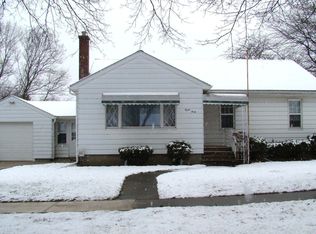 840 Loomis St, Jackson, MI 49202