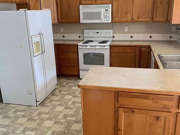 4th image of 3334 Apple Blossom Way Unit 3