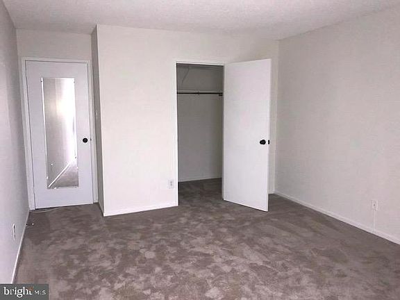4th image of 2300 Pimmit Dr APT 813