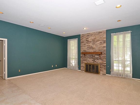 5th image of 6104 Copperhill Dr