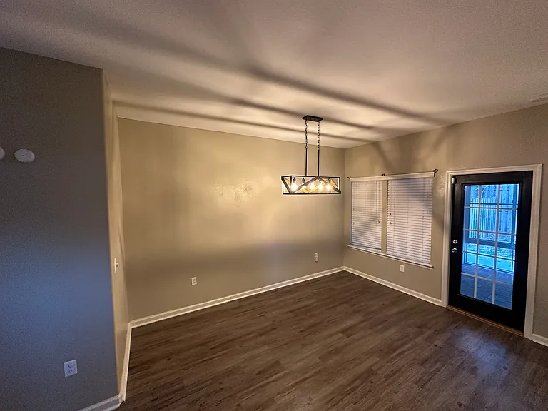 22 Sir Lancelot Way — Photo 2