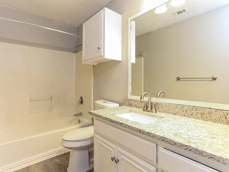 6507 Stetter Dr — Photo 17