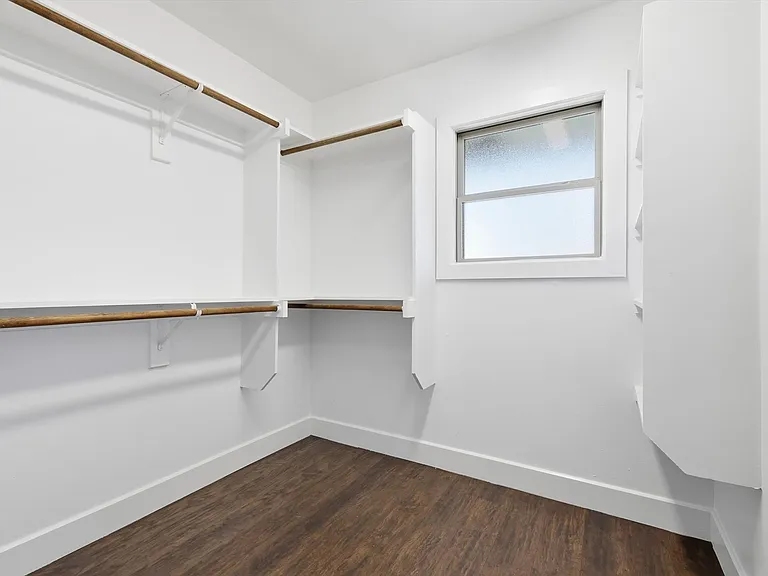 6207 Royal Ln — Photo 14