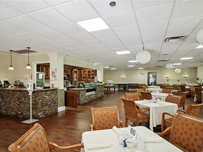300 Johnson Ferry Rd #A110 — Photo 23
