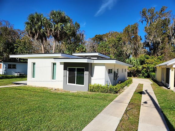 3rd image of 513 Mulholland Park