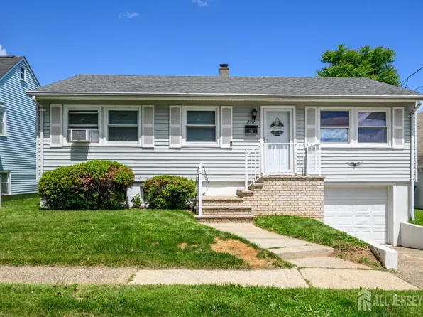 290 Grove St, Woodbridge, NJ 07095