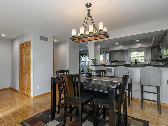 4th image of 1497 Sunnyridge ROAD